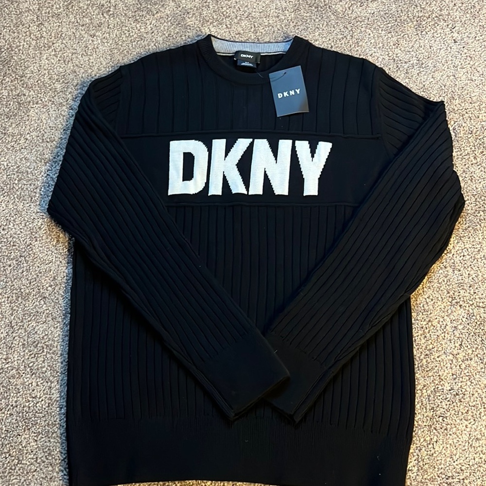 Men DKNY sweater